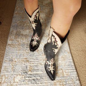 Lucchese Women's Classic Boots